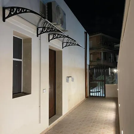 Melissa 4*